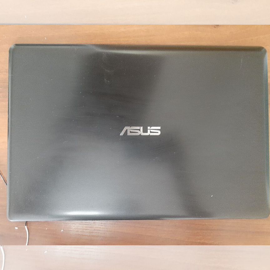 Крышка матрицы asus X502C
