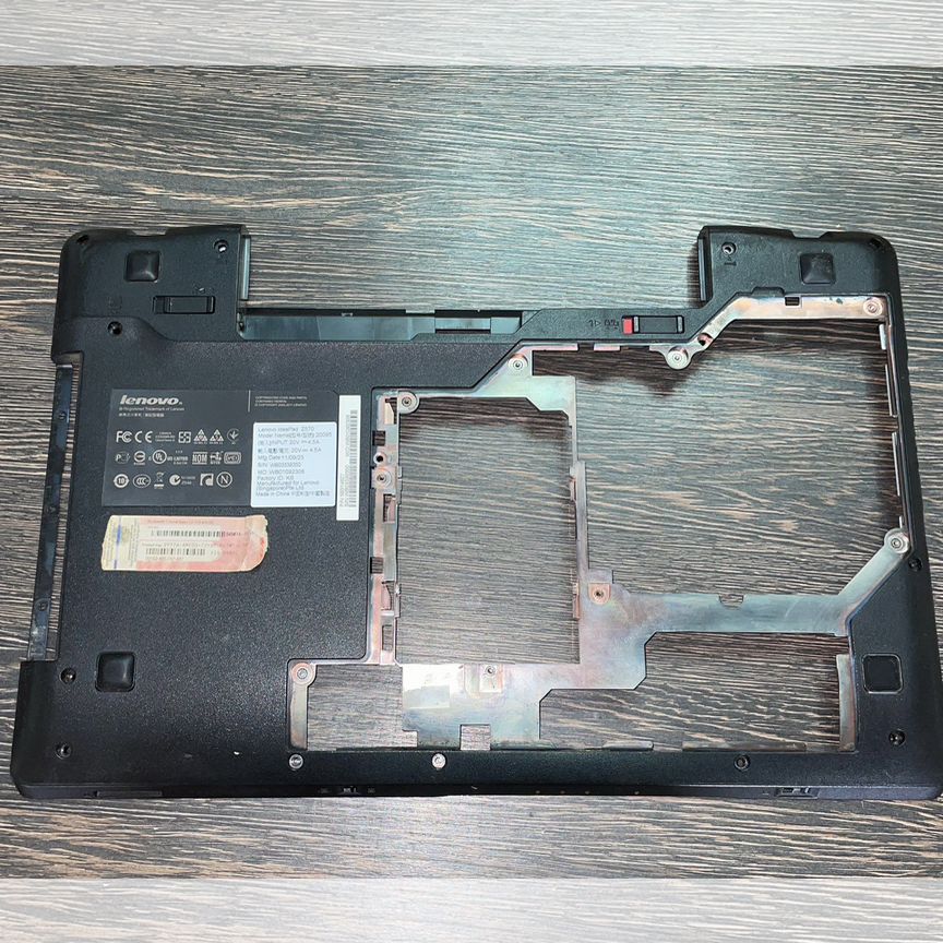 Поддон (корпус D ) Lenovo Z570 Z575