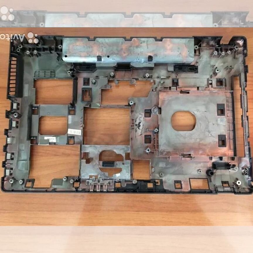 Kорпус (поддон) Lenovo G580 20157