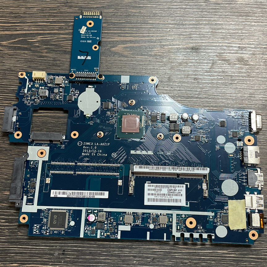 Материнская плата Z5WE3 LA-A621P