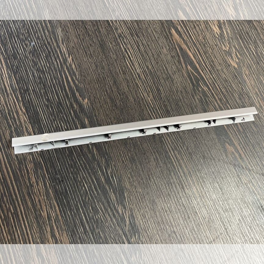 Заглушка петель новая для lenovo 320-15ast