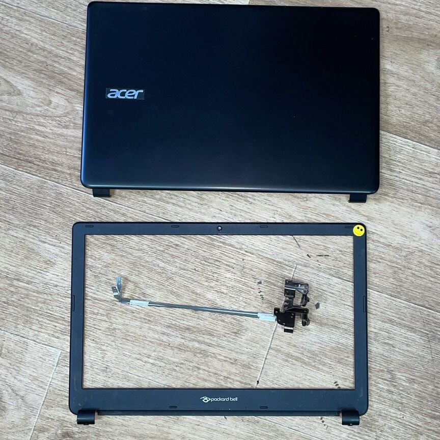Крышка матрицы+рамка+петли packard bell z5wt1