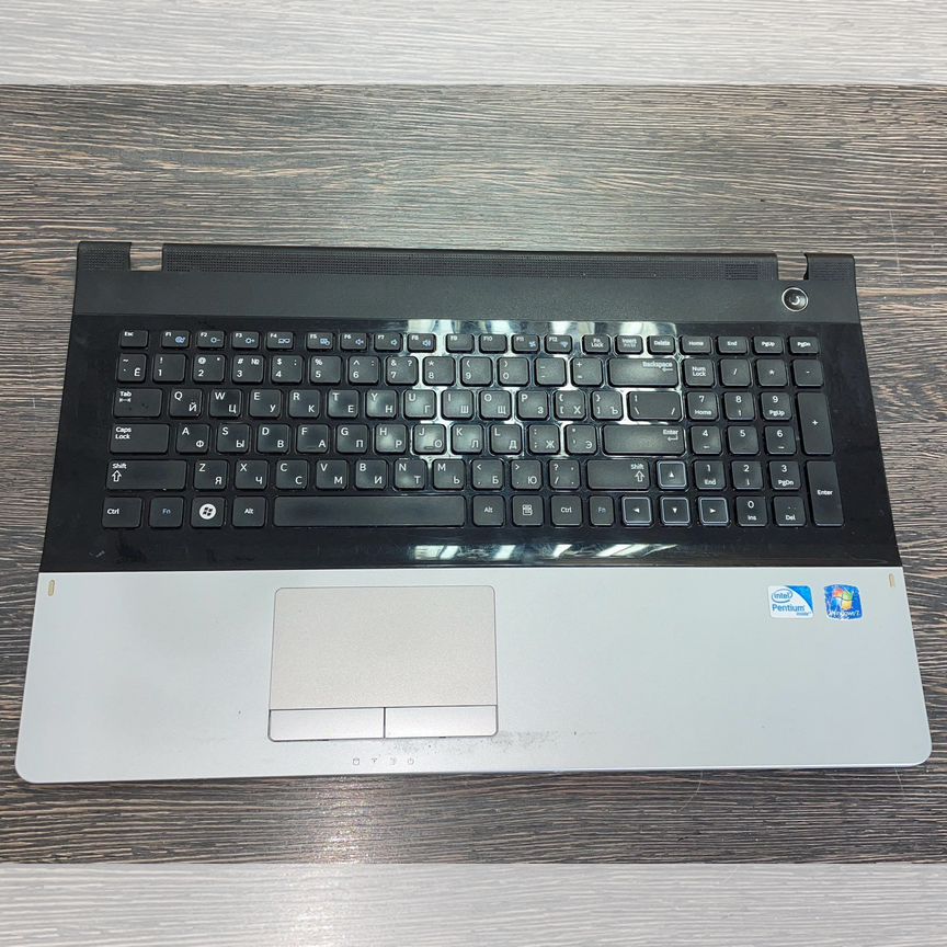 Топкейс samsung np300e7a 17 дюймов экран