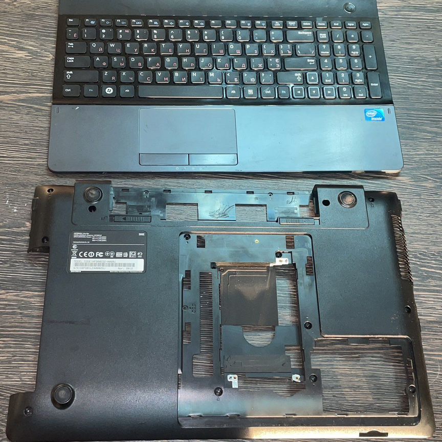 Поддон и топкейс samsung np300e5z