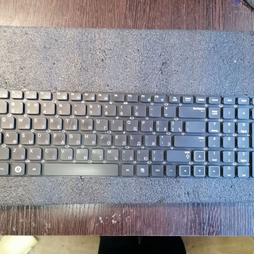 Клавиатура для ноутбука Samsung NP300E7A-S0BRU
