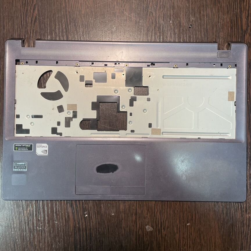 Верхняя часть корпуса DNS Dexp Iru Clevo W650