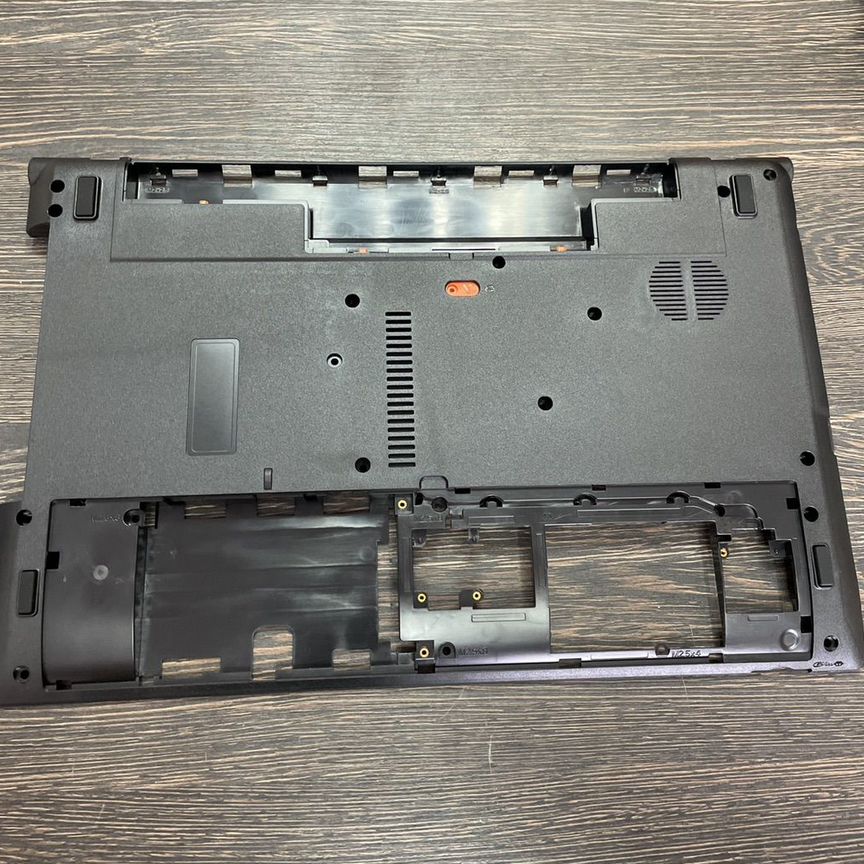 Поддон новый acer v3-571g