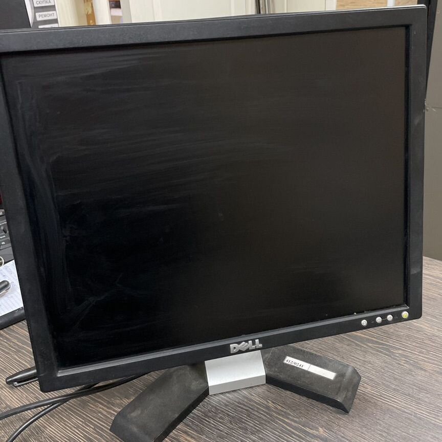 Монитор Dell нерабочий