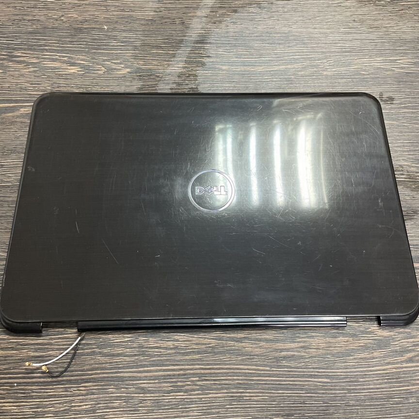 Крышка матрицы dell m5010