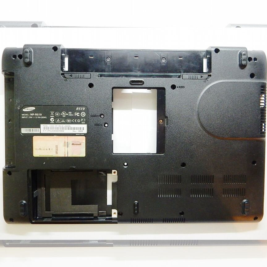 Поддон для ноутбука Samsung R519