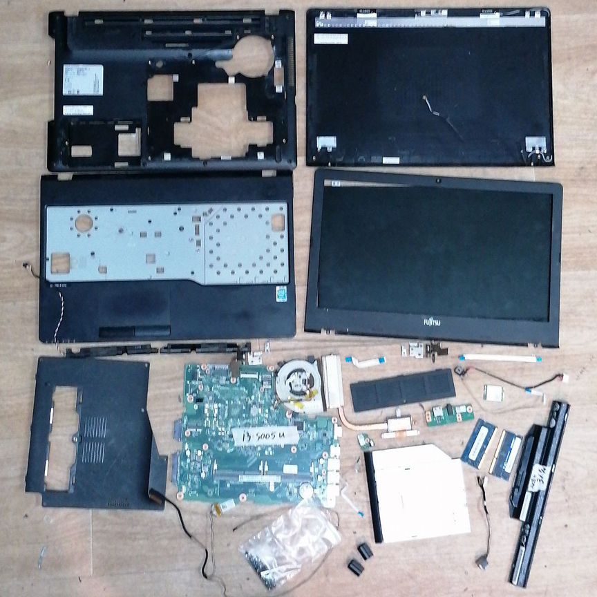 Fujitsu lifebook a555 разбор, ремонт, запчасти