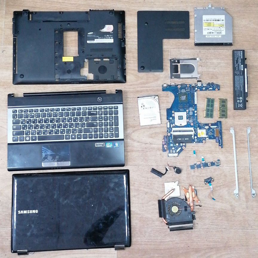 Samsung NP-RC530 запчасти ремонт разбор