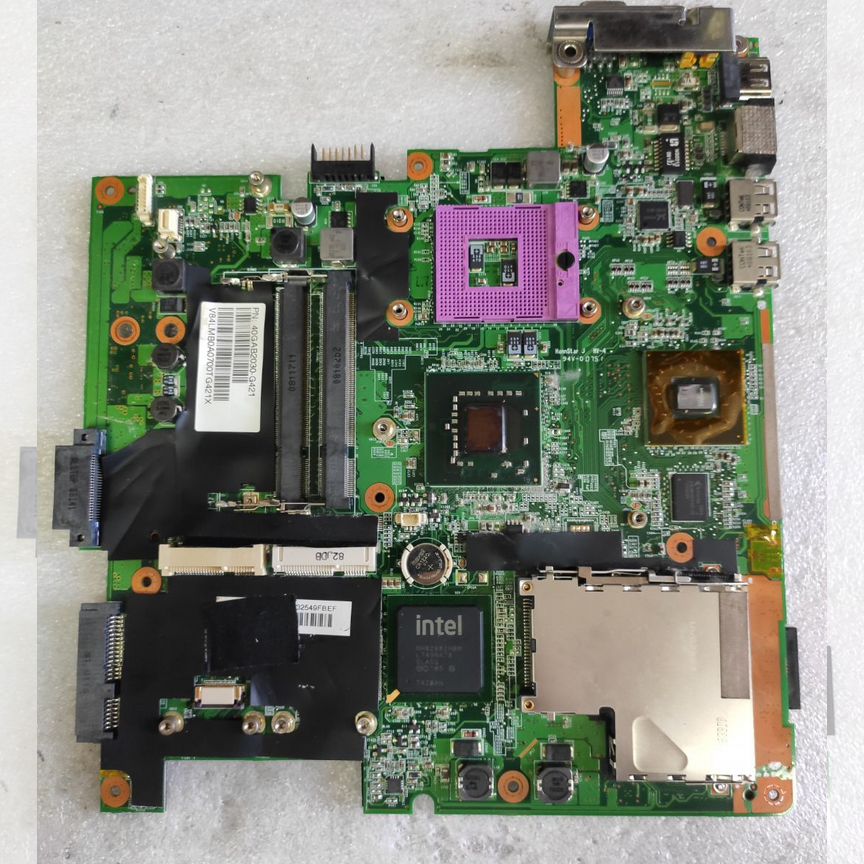 Материнская плата RoverBook Nautilus V552 VHB