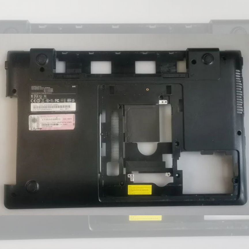 Поддон, нижний корпус Samsung NP300E5A, NP300E5C