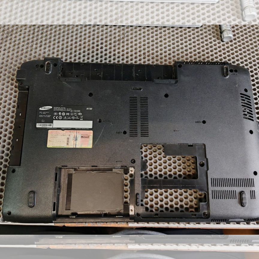 Поддон Samsung R730