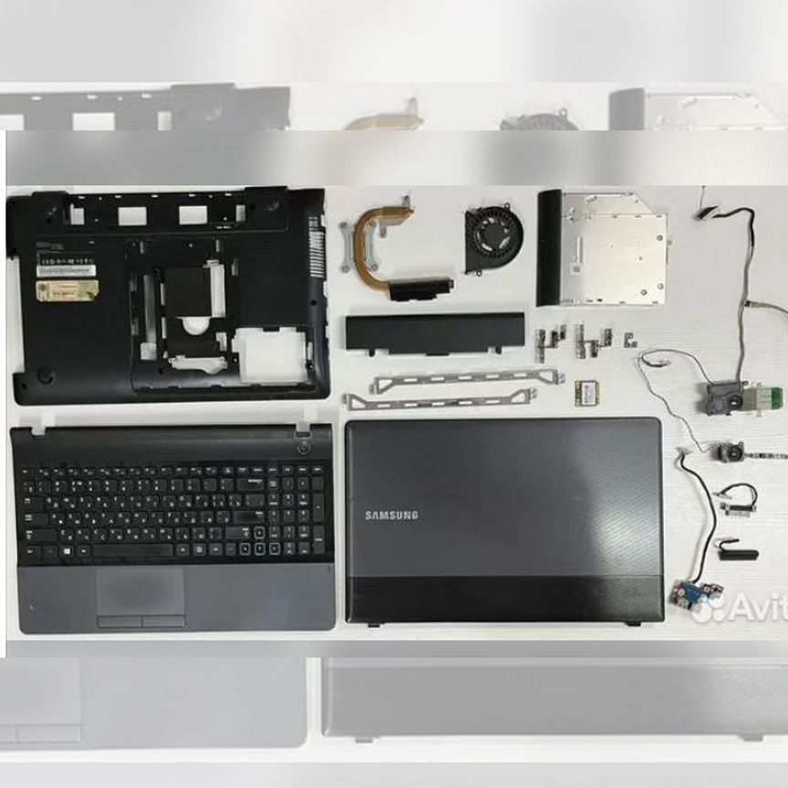 Разбор ноутбука Samsung NP300E5A запчасти ремонт
