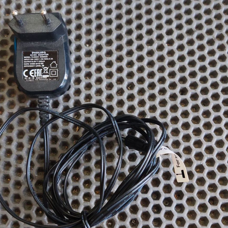 Блок питания 8v. 0.2A Philips
