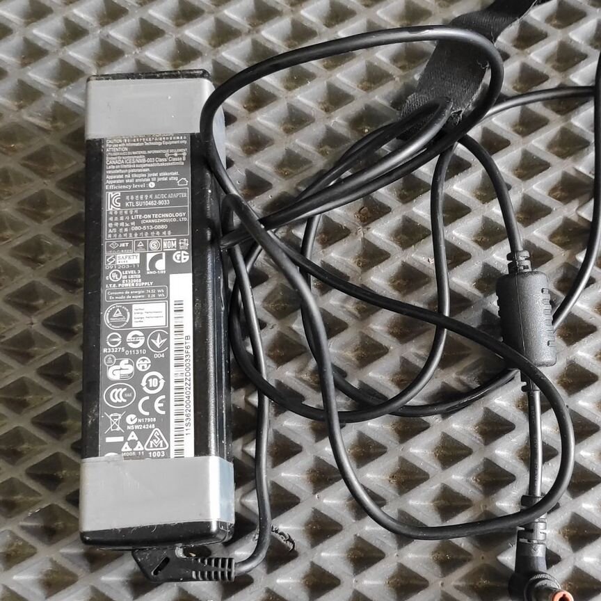 Блок питания Lenovo 20V 3.25A