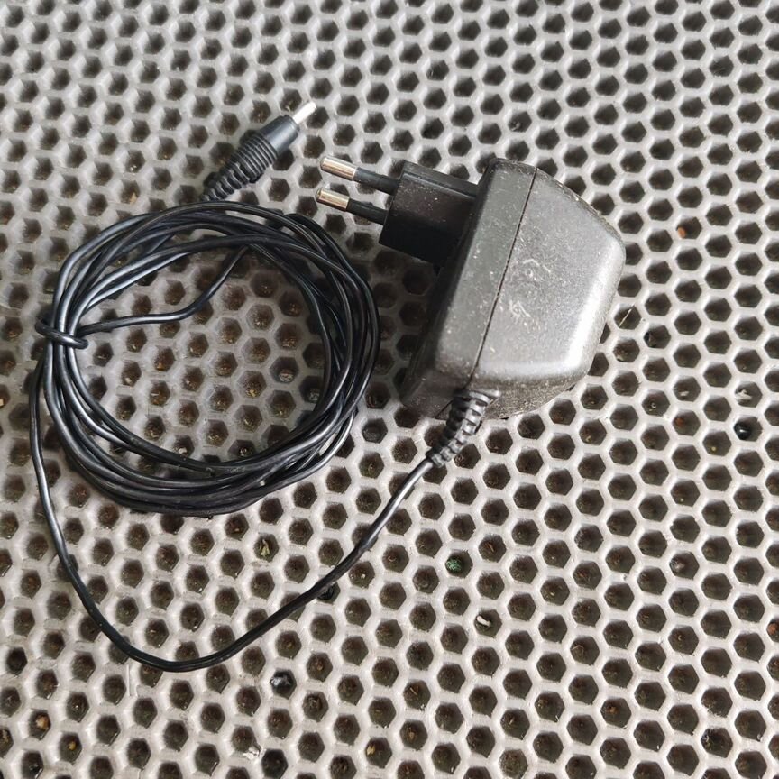 Блок питания Nokia 3.7v 0.3A