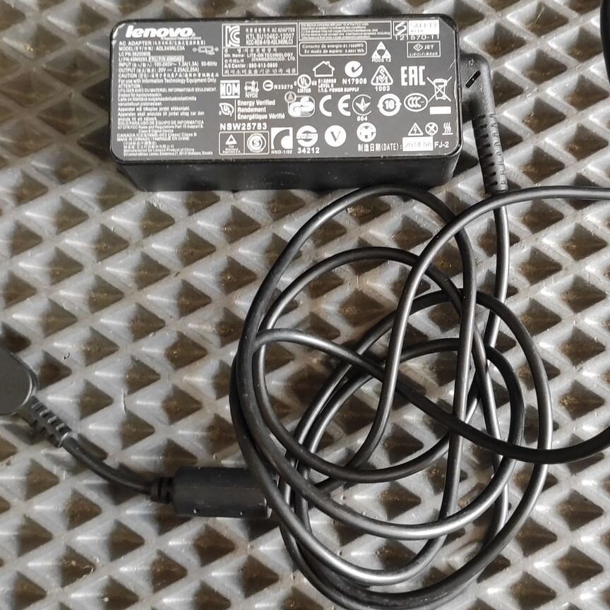 Блок питания Lenovo 20V 2.25A