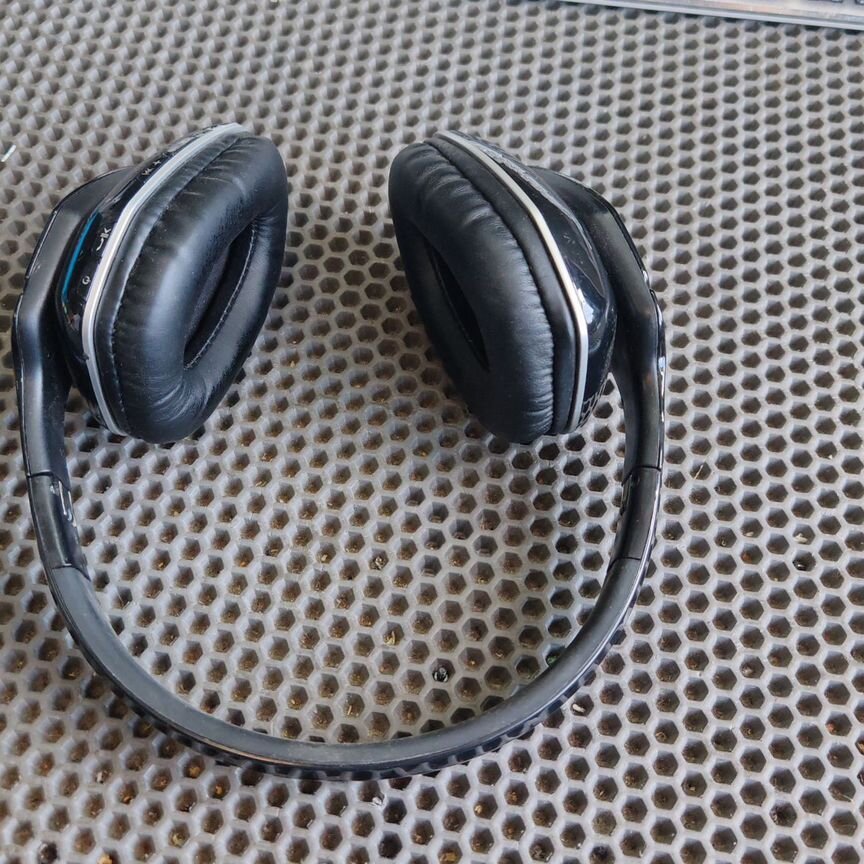 Bluetooth наушники Sven
