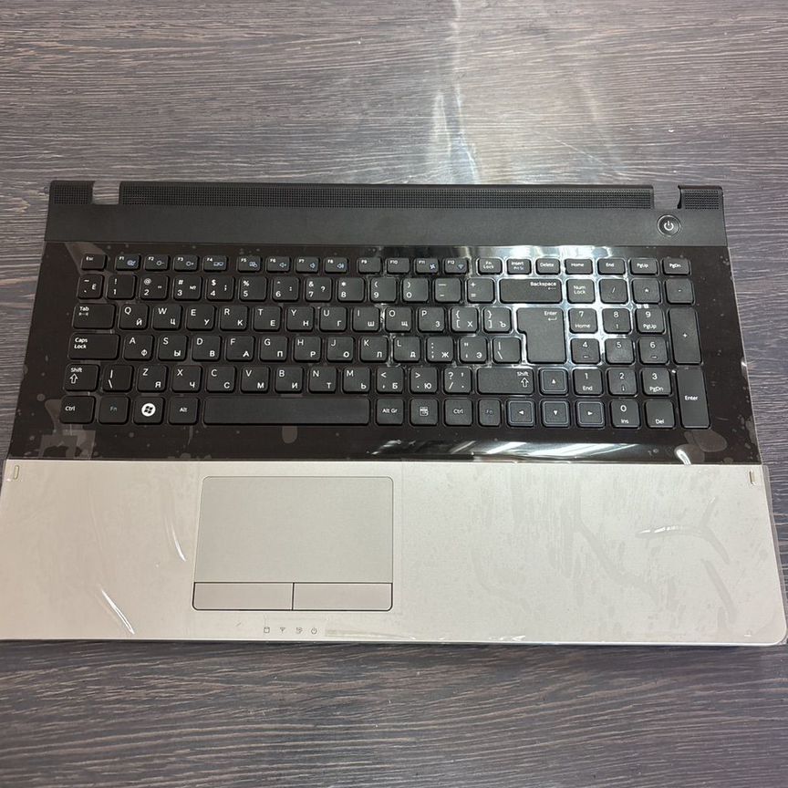 Топкейс новый samsung np300e7a