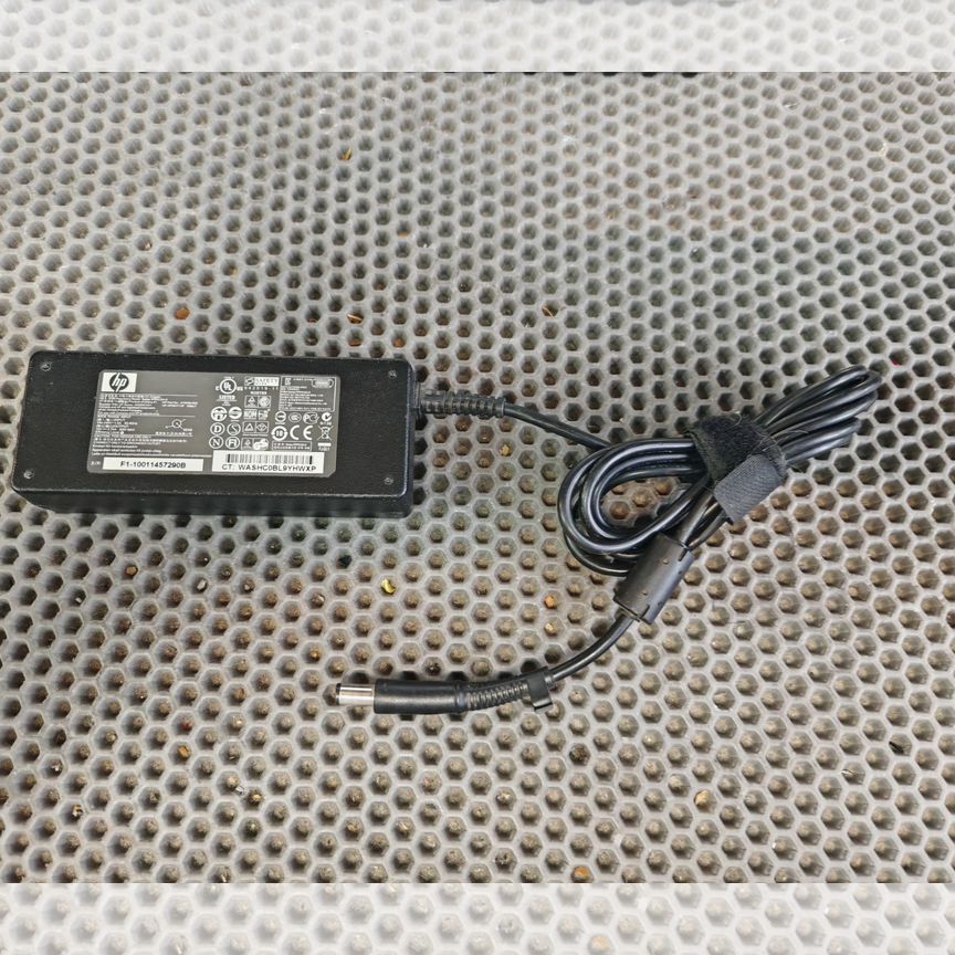 Блок питания HP 19V 4.74A