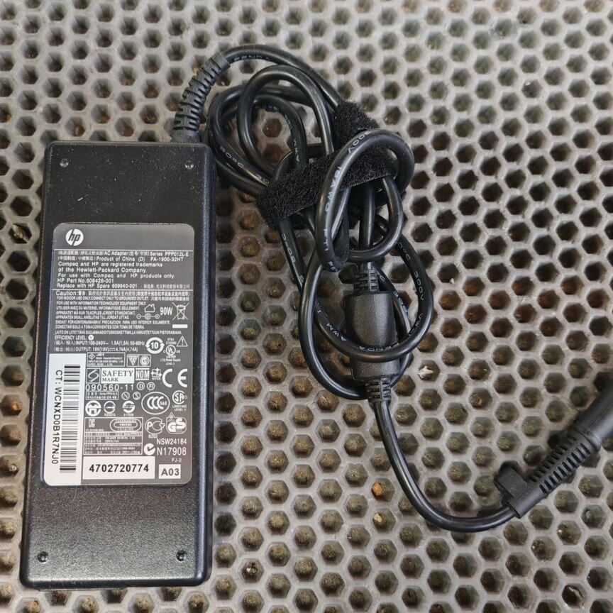 Блок питания HP 19V 4.74A