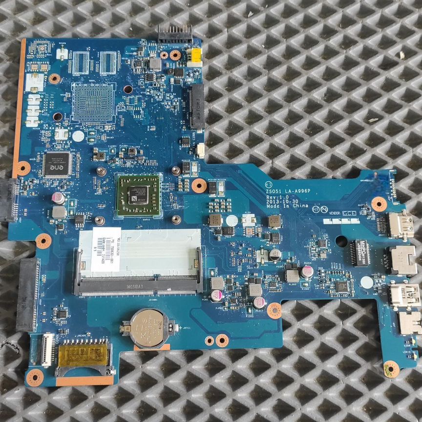 Нерабочая плата HP LA-A996P