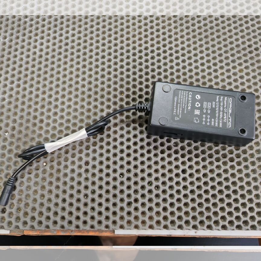 Универсальный блок питания 12-24v