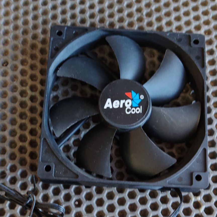 Кулер 120 aerocool