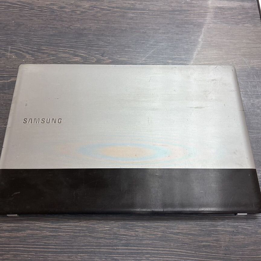 Крышка матрицы samsung rv520 rv515