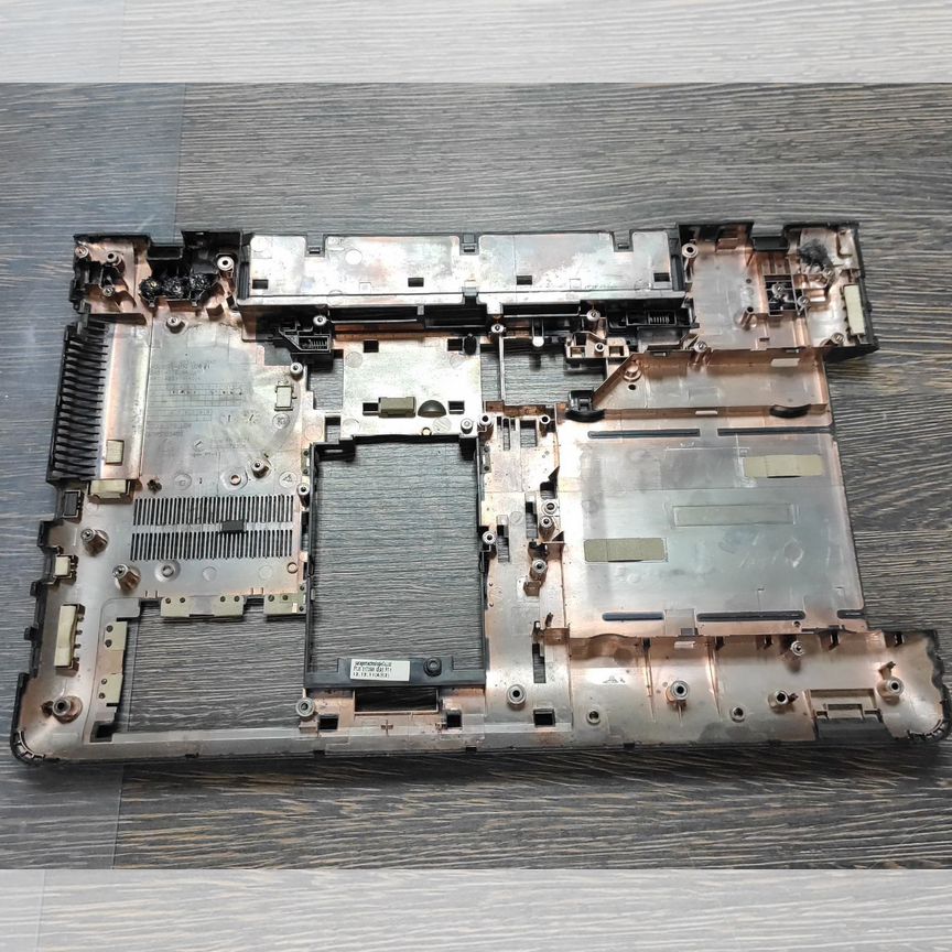 Samsung NP350E5C Поддон