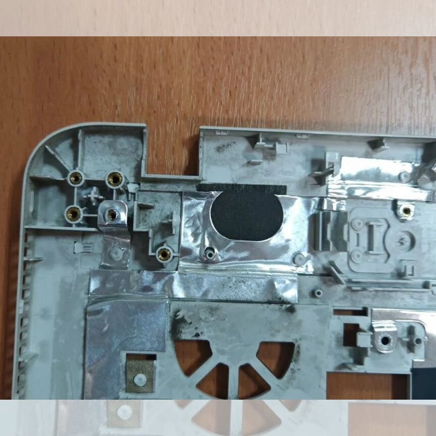 Топкейс Toshiba c870 белый