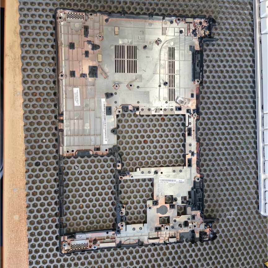 Поддон Toshiba U940